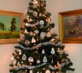 Vo ôsmich kluboch dôchodcov v bratislavskom Novom Meste už niekoľko dní panuje príjemná atmosféra Vianoc. Každý z klubov sa môže popýšiť krásnym vianočným stromčekom. …