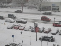 Snehová kalamita: novomestskí cestári sú v teréne bez prestávky