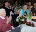 Žiadny špeciálny recept na dlhovekosť. Pani Mária Trslínová (na snímke), ktorá sa pred pár dňami dožila 95 rokov, tvrdí, že za svoj krásny vek vďačí génom. „Zdedila so…